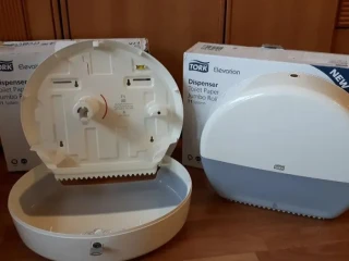 tork-zasobniky-na-toaletny-papier