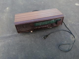 predam-starozitne-radio-diora-sniezka-r-207