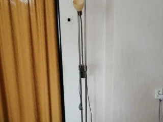 stojaca-lampa