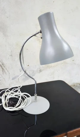rozne-retro-stolne-lampy-big-2
