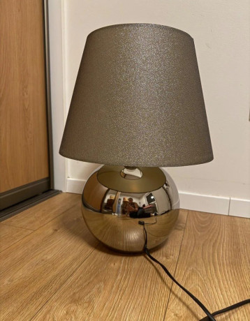 krasna-stolova-lampa-na-predaj-big-1