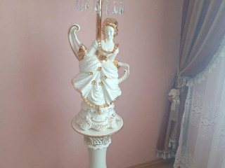 predam-krasne-porcelanove-svietidlo