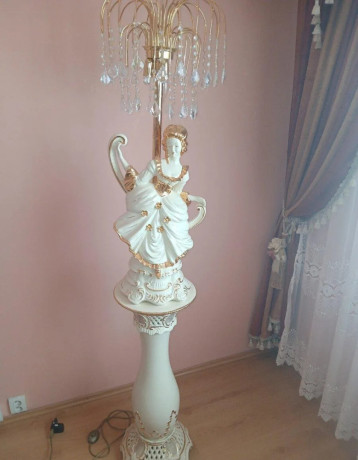 predam-krasne-porcelanove-svietidlo-big-0