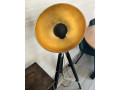 stojaca-lampa-tripod-cierna-so-zlatym-tienidlom-small-1