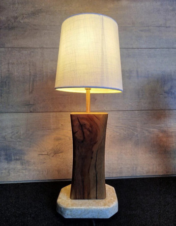 dizajnova-stolova-lampa-big-3
