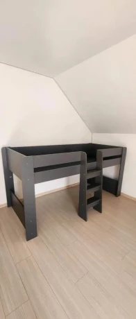 vyvysena-poschodova-postel-200x90cm-big-0