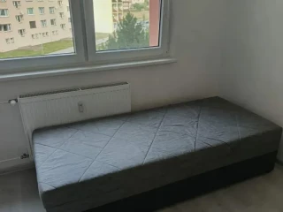 polohovatelna-postel
