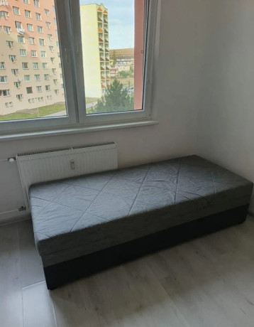 polohovatelna-postel-big-0