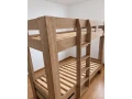 predam-poschodovu-postel-z-masivu-small-0