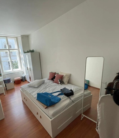 nabytok-brimnes-ikea-postel-skrina-big-2