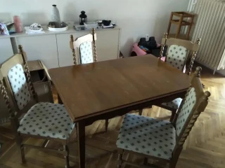 nova-cena-predam-4ks-masivnych-retro-stoliciek