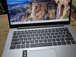 lenovo-ideapad-1-s-8-gb-ram-256gb-ssd-diskom-a-ryzen-5-proce