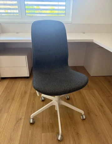 ikea-langfjall-kancelarska-stolicka-seda-big-0