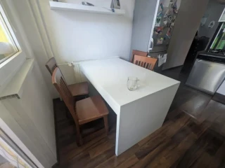 jedalensky-stol