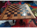 rucne-robeny-sachovy-stolik-z-masivu-dub-70x70-cm-small-0