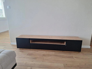 predam-tv-stolik