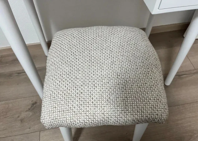 ikea-kozmetickymakeup-stolik-big-2