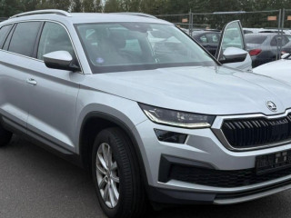 skoda-kodiaq-15tsi-dsg-rok-2022-180tis