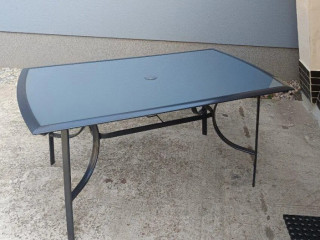 zahradny-stol-150x90x72-dsv-zo-sklom-ako-novy
