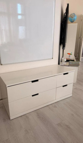 biela-ikea-komoda-skrinka-4-zasuvky-big-0
