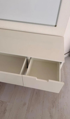 biela-ikea-komoda-skrinka-4-zasuvky-big-1