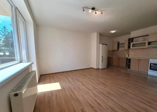 predaj-2-izbovy-byt-53-m2-balkon-juh-dostojevskeho-poprad-big-4