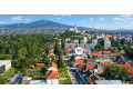 creda-predaj-zrekonstruovany-rodinny-dom-s-dvoma-bytovymi-small-1