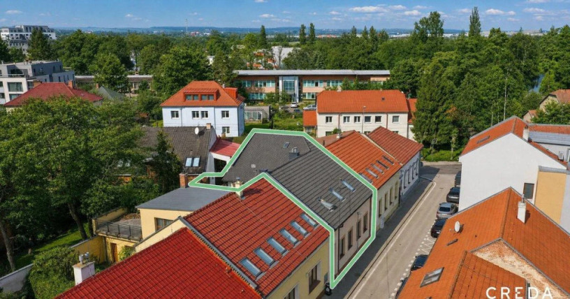 creda-predaj-zrekonstruovany-rodinny-dom-s-dvoma-bytovymi-big-0