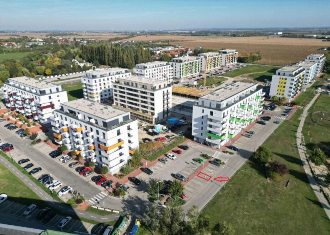 parkovacie-miesto-galanta-west-big-0