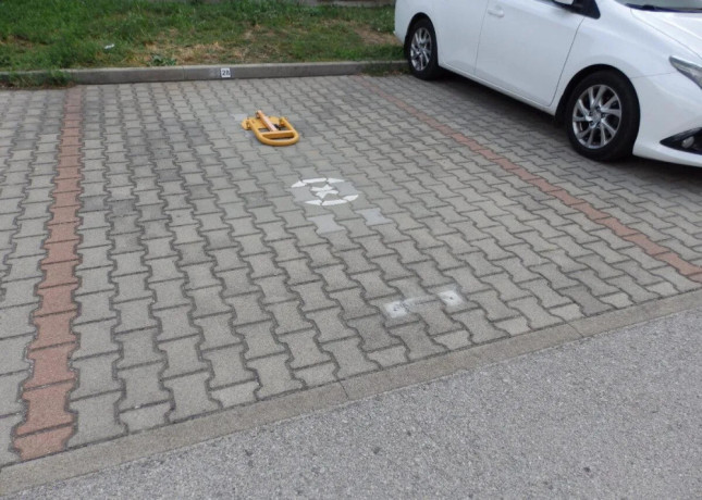 parkovacie-miesto-meander-sered-big-2