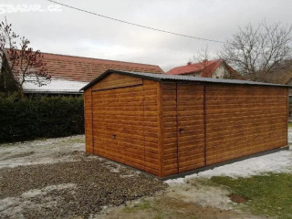 plechova-garaz-4-x6m-vzor-dreva-premium-dvere
