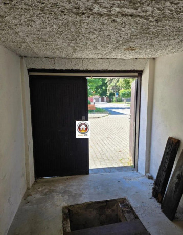 na-predaj-murovana-garaz-v-centre-banskej-bystrice-big-3