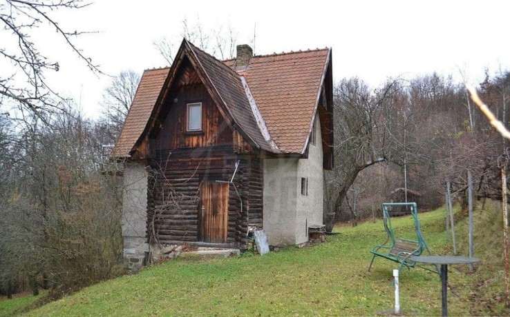 chata-s-rozlahlym-pozemkom-smer-lukavica-big-0