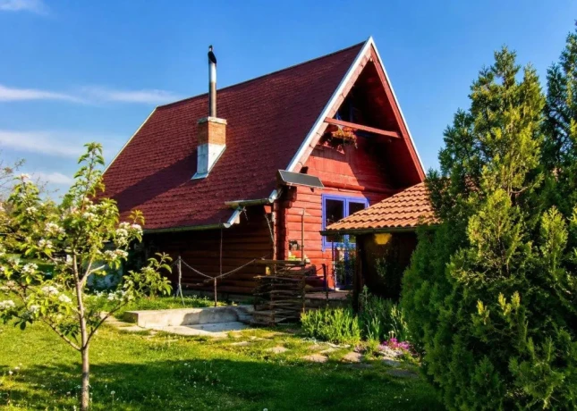 na-predaj-rekreacna-chatka-s-velkym-slnecnym-pozemkom-pri-ku-big-0