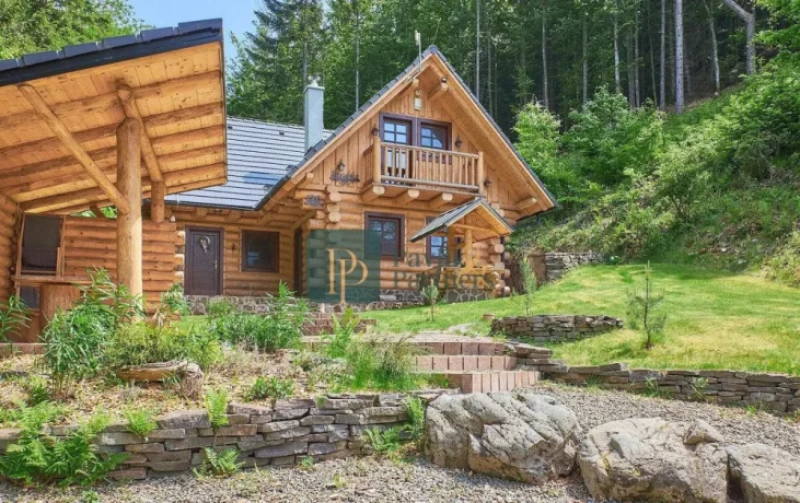 predaj-4-izbovy-zrub-pri-lese-75a-pozemok-nizke-tatry-ex-big-0