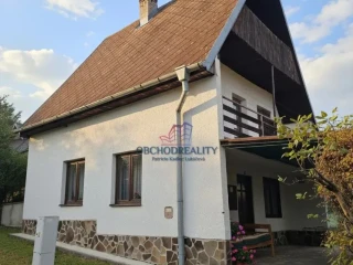 chata-v-tichom-prostredi-zemplinskej-siravy