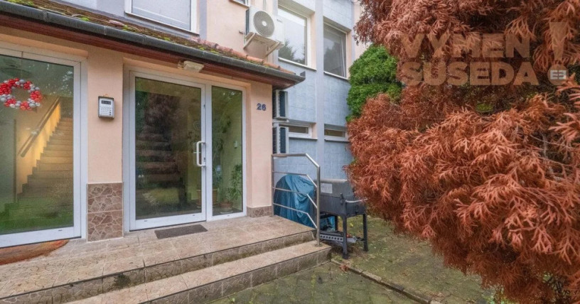 vymen-suseda-priestor-pre-kancelariu-alebo-firmu-380-m2-so-big-0