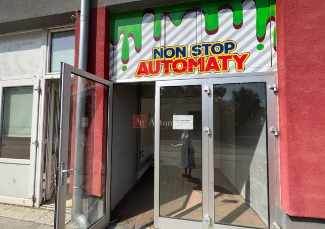 na-predaj-obchodny-priestor-38m2-v-centre-mesta-puchov-1-m-big-1