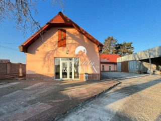 reality-komplex-sro-vam-ponuka-na-predaj-priemyselny-area