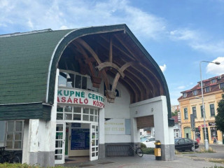 predaj-obchodneho-priestoru-v-trznici-komarno