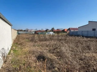 stavebny-pozemok-455m2-na-predaj-banov-okr-nove-zamky