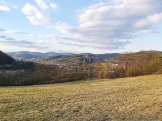 pozemok-s-nadhernymi-vyhladmi-v-puchove-nad-castou-vieska