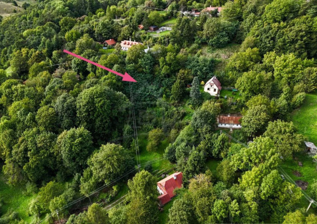 slnecny-pozemok-s-vyhladmi-na-sitno-stiavnicke-bane-ban-big-0