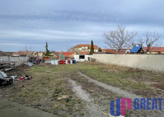 na-predaj-hala-s-pozemkom-horska-ulica-skalica-big-3