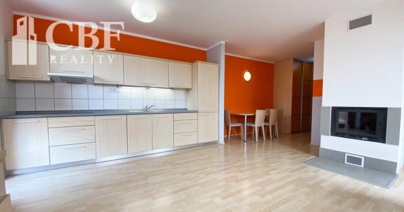 prenajom-2i-apartman-v-blizkosti-centra-s-parkovacim-miestom-big-0