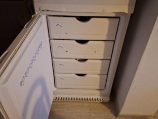 predam-chladnicku-s-mraznickou