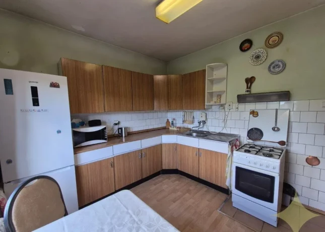 prenajom-izby-v-rodinnom-dome-banovce-nad-bebravou-big-2