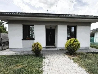 rodinny-dom-samostatne-stojaci-9-rocny-etreho-kracany-ds