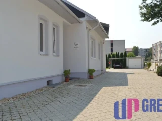 prenajom-priestranneho-rodinneho-domu-senica
