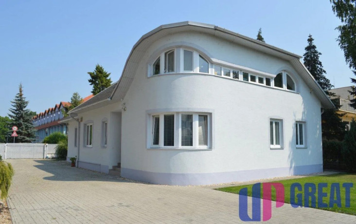 prenajom-priestranneho-rodinneho-domu-senica-big-2